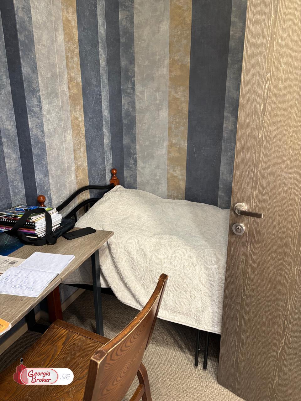 იყიდება ახალი გარემონტებული 3 ოთახიანი ბინა  ვაჟა ფშაველაზე